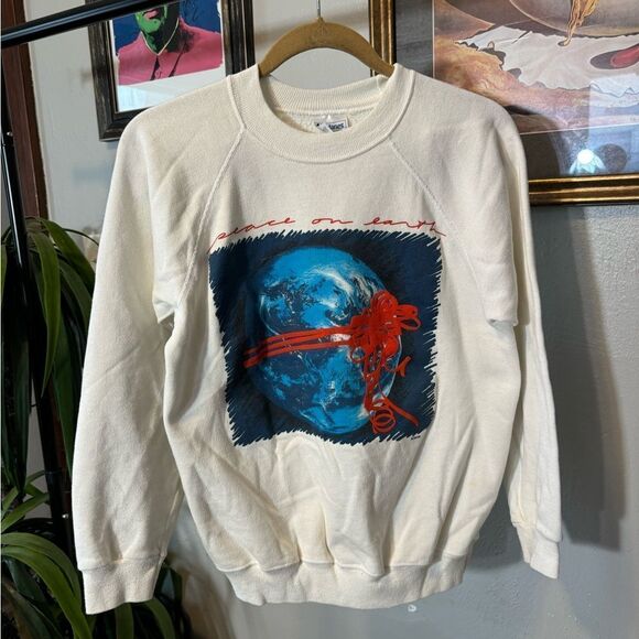 Vintage Peace on Earth Sweatshirt - Picture 1 of 7